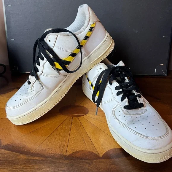 CUSTOM NIKE AIRFORCE 1 BLACK & YELLOW SIZE MEN’S 8.5 - Picture 1 of 9